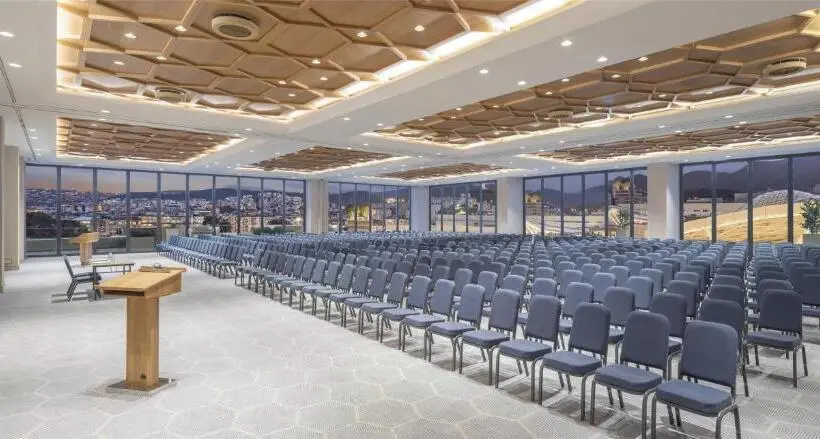 هتل Hyatt Regency Izmir IstinyePark