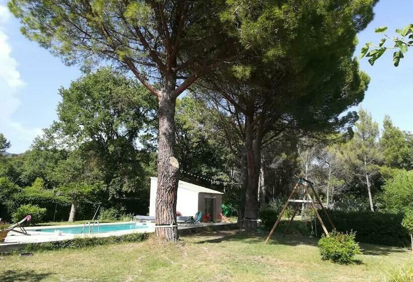 Charmant Gîte Nature Au Pied Du Luberon