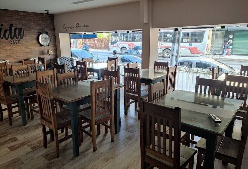 Капсульный Oтель Avenida Hotel De Resende