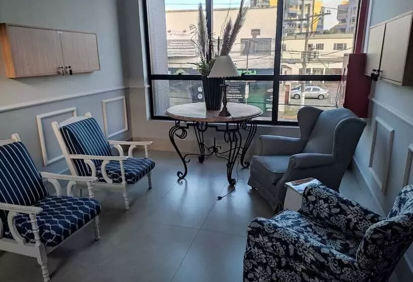 Kapselihotelli Avenida Hotel De Resende