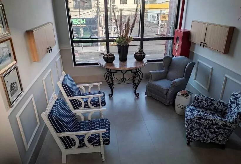 Kapselihotelli Avenida Hotel De Resende