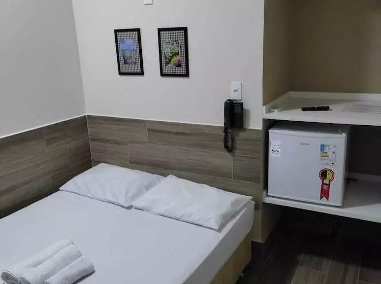 Kapselihotelli Avenida Hotel De Resende