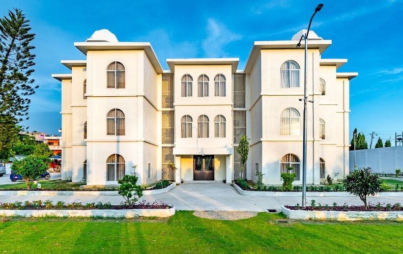 هتل Mithila Yatri Niwas