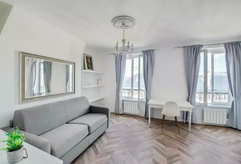 Le Milady  Versailles