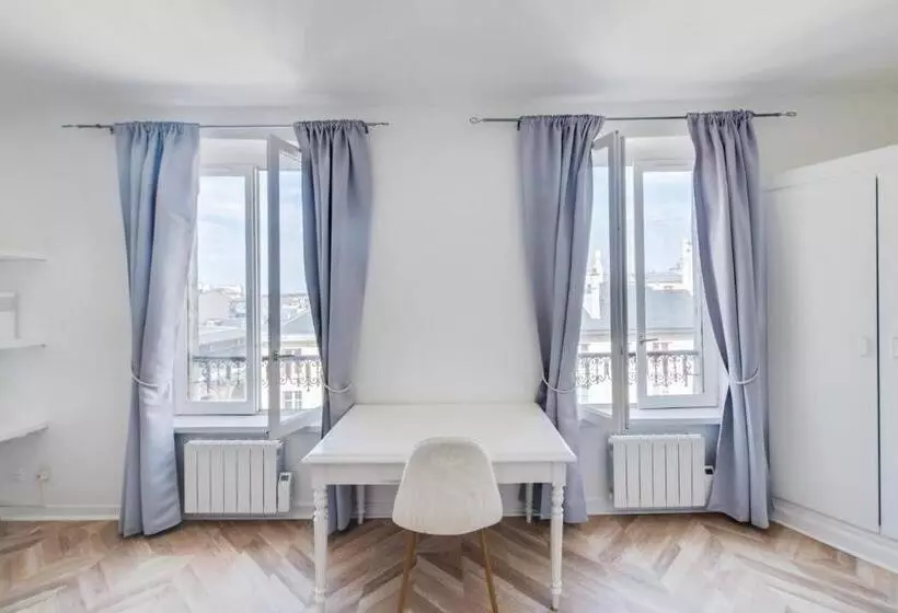 Le Milady  Versailles