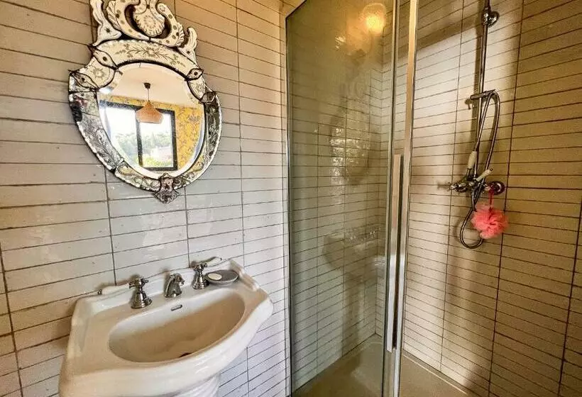 ペンション Deborah   Villa D Exception Avec Chambres D Hôtes