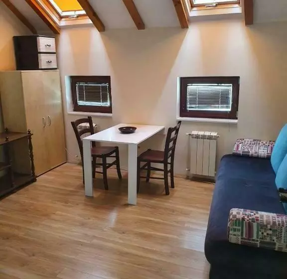 Bulevar Apartments