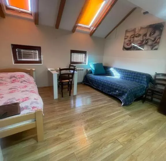 Bulevar Apartments