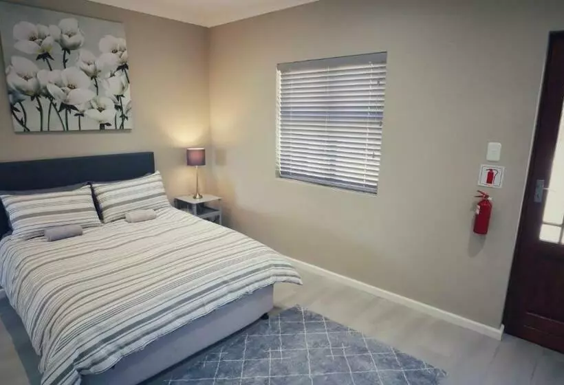 Guest Suite, Lorraine Port Elizabeth