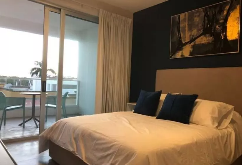 Incredible Apartment 8 Pax Near The Top Beach