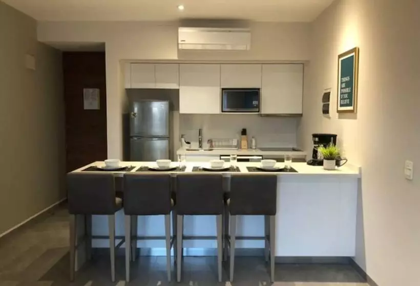 Incredible Apartment 8 Pax Near The Top Beach