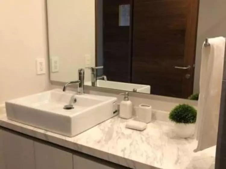 Incredible Apartment 8 Pax Near The Top Beach