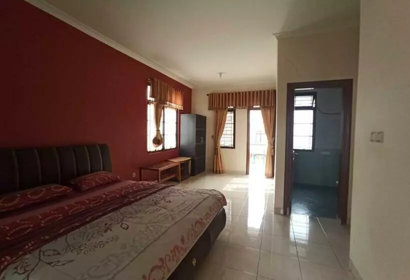 Villa/vila Kota Bunga Kartun