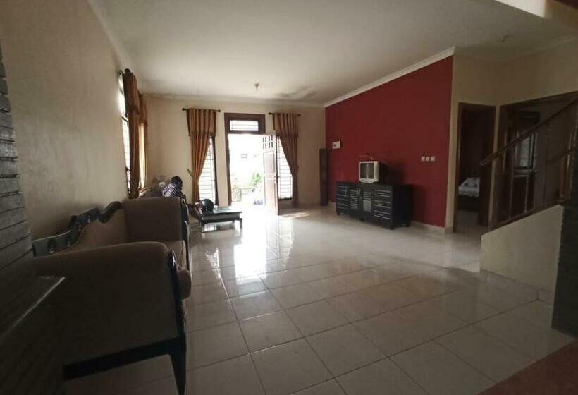 Villa/vila Kota Bunga Kartun