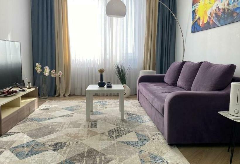жк Expo Plaza Luxury Apartment