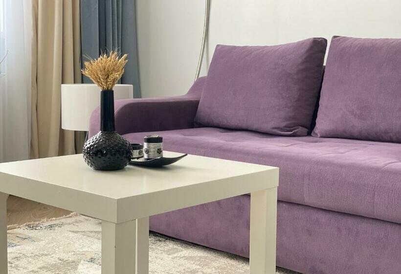 жк Expo Plaza Luxury Apartment