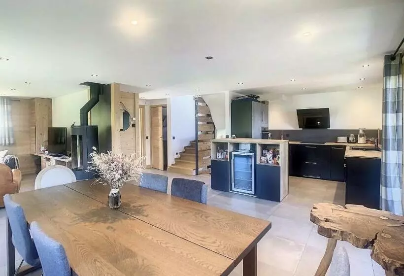 Chalet Combloux, 6 Pièces, 8 Personnes   Fr 1 560 98