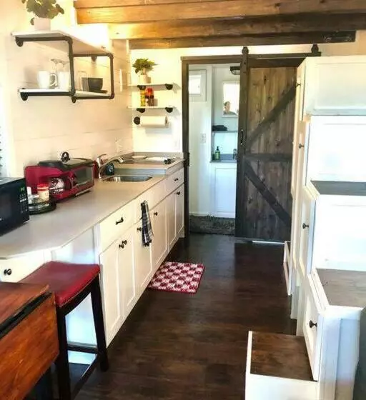 Fox Tiny Home   The Cabins At Rim Rock