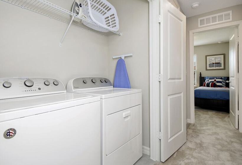 Stunning 4 Bd W/ Gameroom Close To Disney 5110k