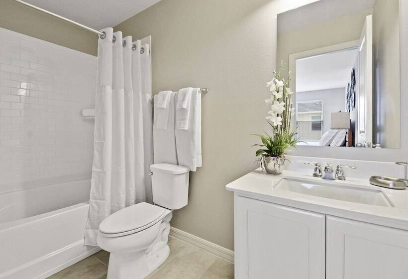 Stunning 4 Bd W/ Gameroom Close To Disney 5110k