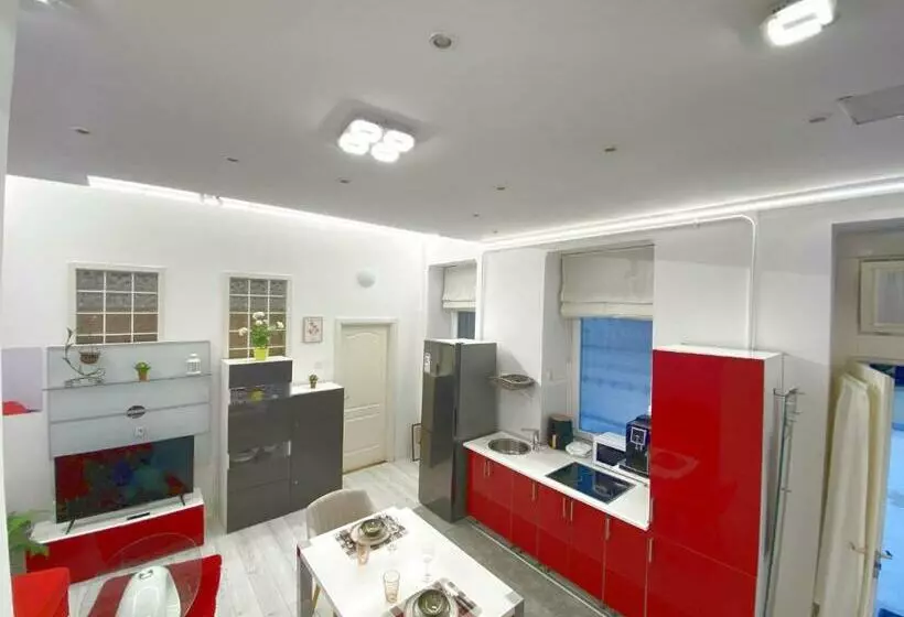 Yes, Yes! Lovely Apartment Good Amenities Budapest Center