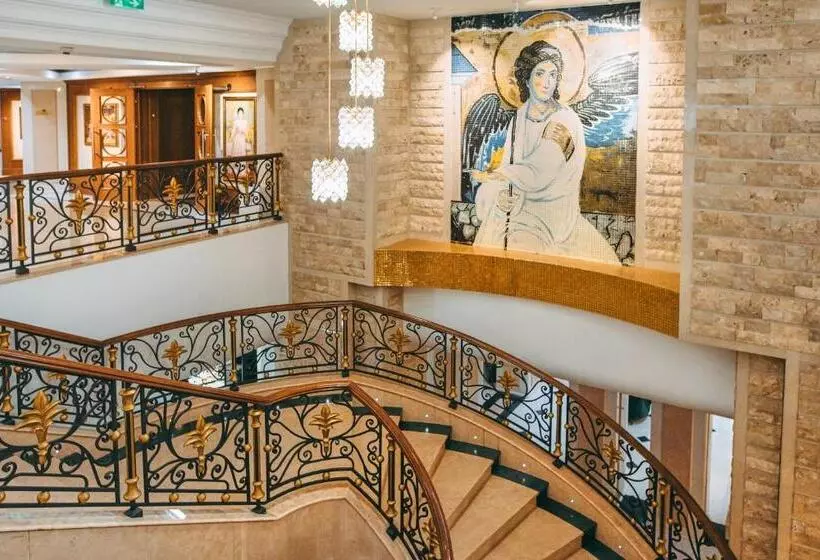 A Hoteli   Hotel Izvor