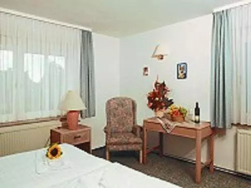 ベッドアンドブレックファースト Pension Störtebeker