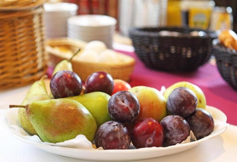 فندق Garni  Zum Eichwerder