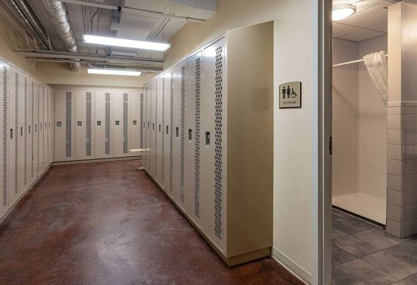 فندق Hawthorn Extended Stay By Wyndham Dickinson