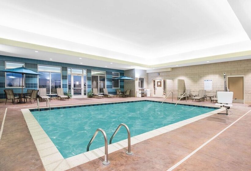 فندق Hawthorn Extended Stay By Wyndham Dickinson