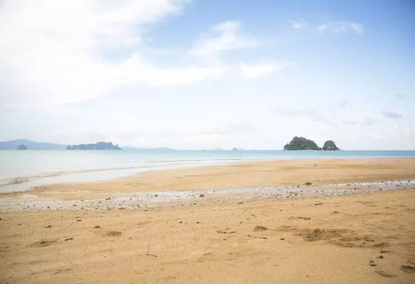 Hotel Koyao Bay Pavilions Beach Resort And Pool Villas