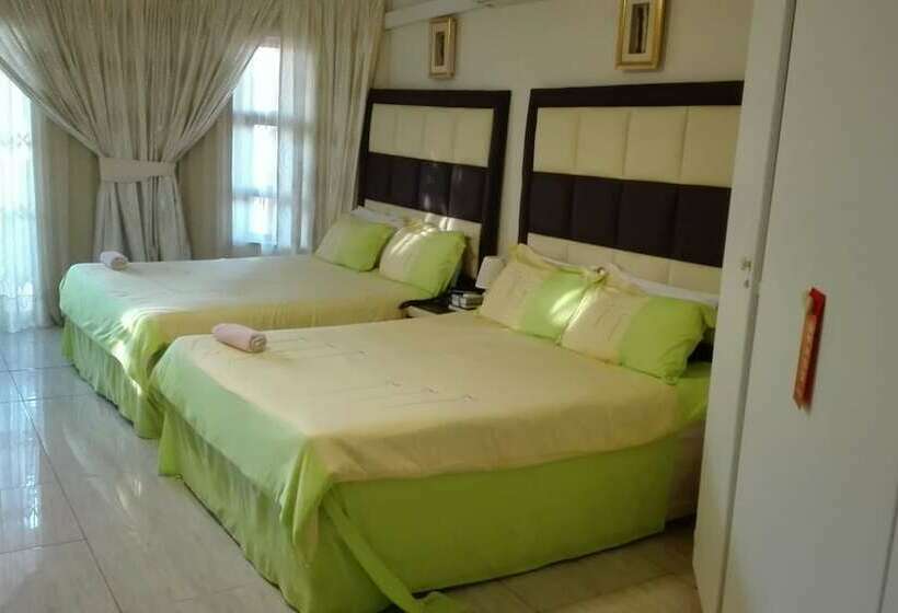 Hotel Lapeng Village