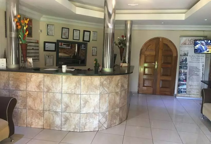 ホテル Lapeng Village