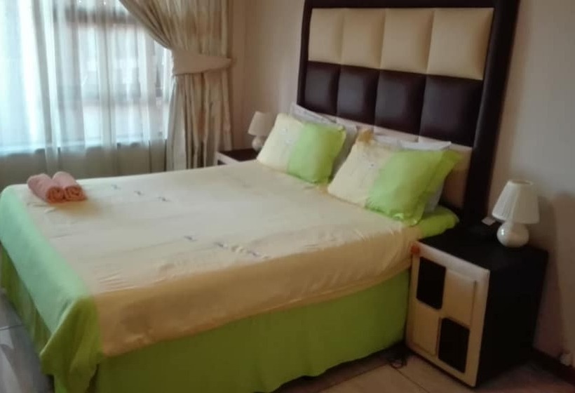 Hotel Lapeng Village