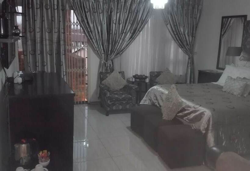 Hotel Lapeng Village