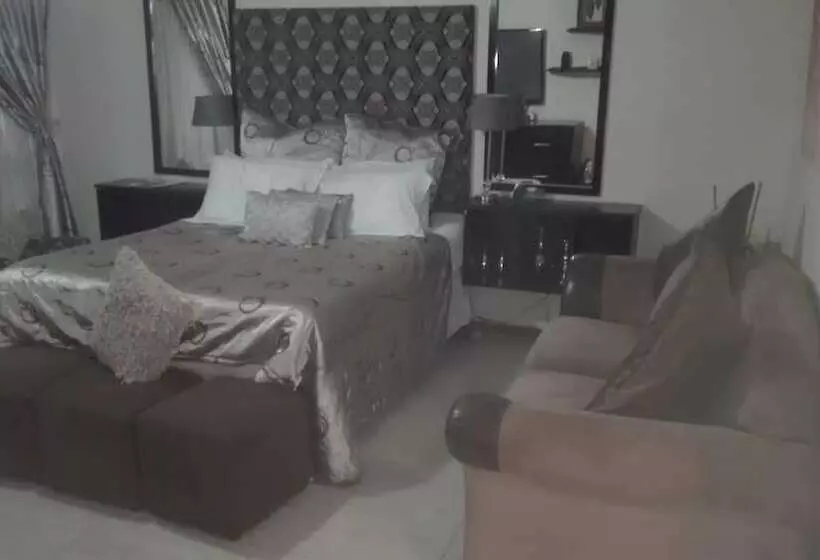 ホテル Lapeng Village