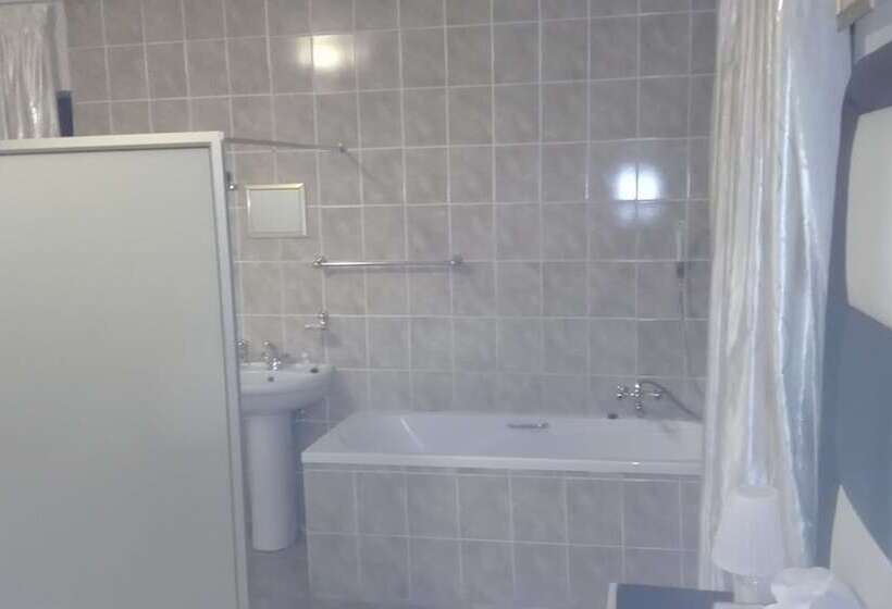 Hotel Lapeng Village