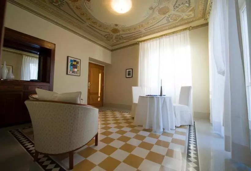 هتل Modà Antica Dimora