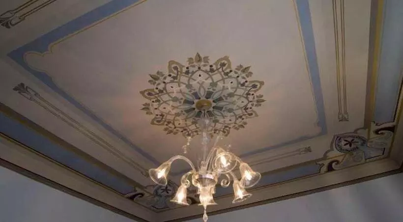 هتل Modà Antica Dimora