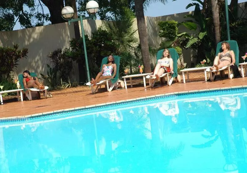 فندق Metcourt At Khoroni