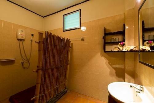 بنسيون Thai Bamboo Guesthouse Resort