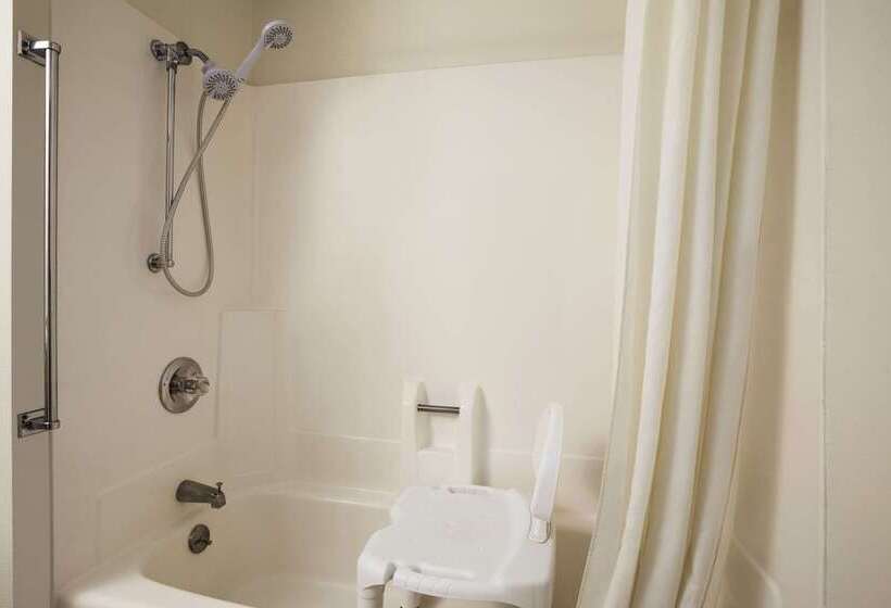 مُتل Super 8 By Wyndham Williston Nd