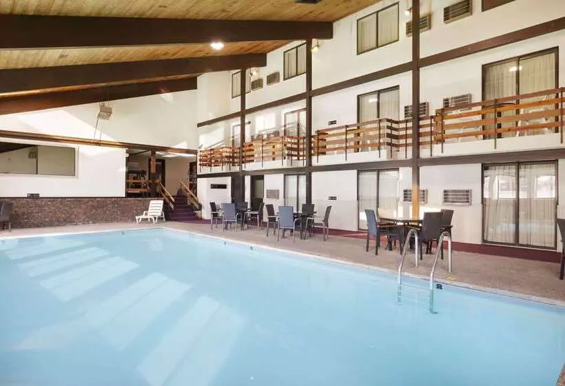 فندق على الطريق Super 8 By Wyndham Williston Nd