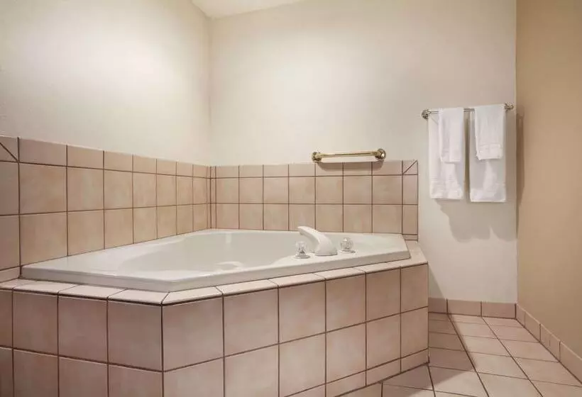 فندق على الطريق Super 8 By Wyndham Williston Nd