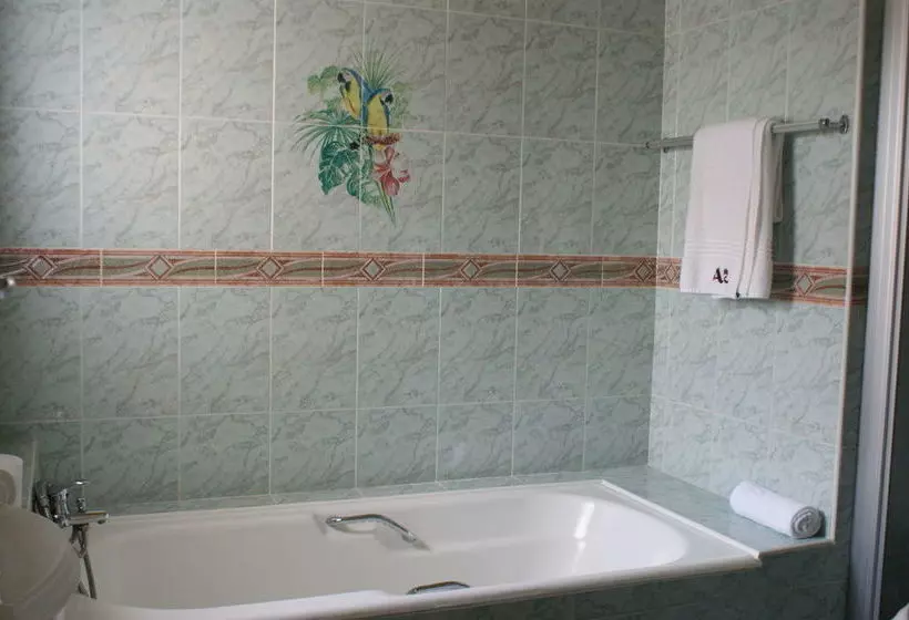 膳宿费 Africa Regent Guest House