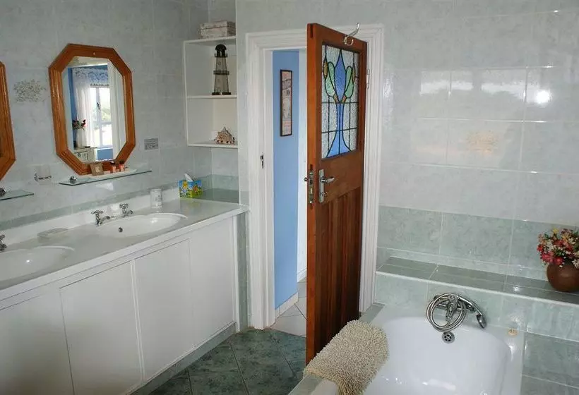 膳宿费 Africa Regent Guest House