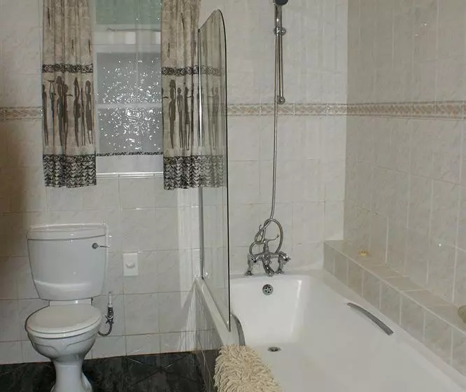 膳宿费 Africa Regent Guest House