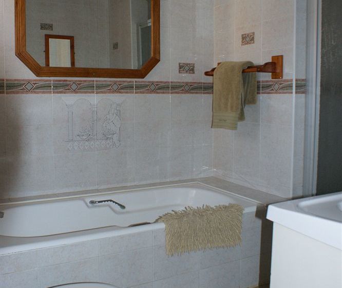 膳宿费 Africa Regent Guest House