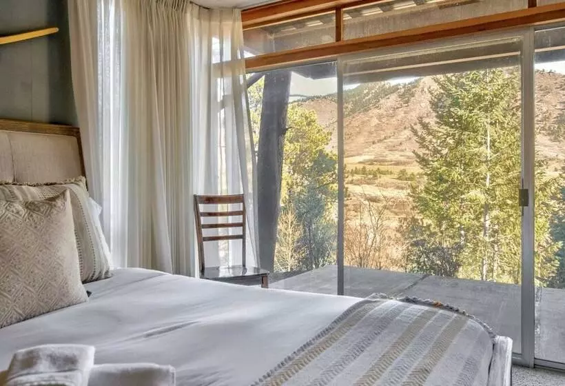 4br Cabin Mountain Views With Fireplace