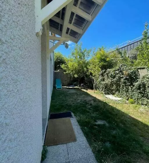Agréable Et Grande Maison Avec Parking + Jardin